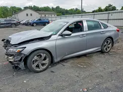 1HGCV1F50JA064608 2018 HONDA ACCORD