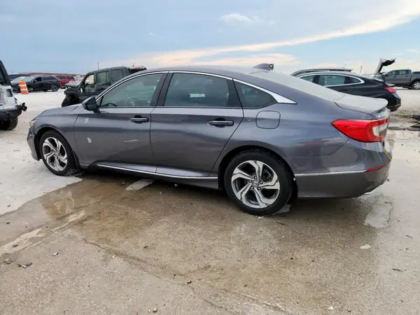 1HGCV1F50JA070568 2018 HONDA ACCORD - Image 2