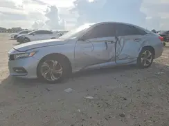 1HGCV1F50JA237463 2018 HONDA ACCORD