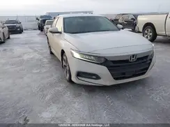 1HGCV1F50JA806747 2018 HONDA ACCORD