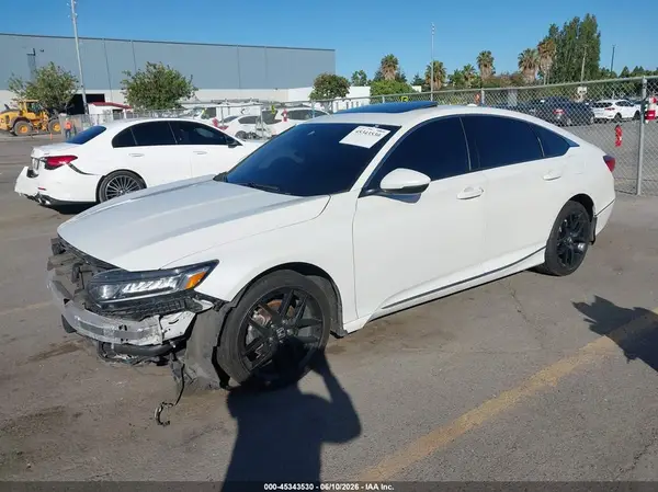 1HGCV1F51JA058588 2018 HONDA ACCORD - Image 2