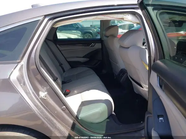 1HGCV1F51JA070272 2018 HONDA ACCORD - Image 8