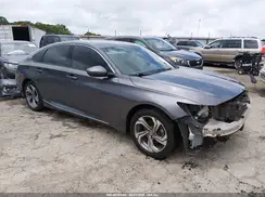 1HGCV1F51JA090702 2018 HONDA ACCORD