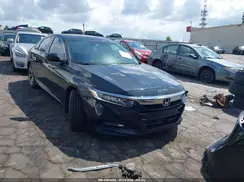 1HGCV1F51JA115775 2018 HONDA ACCORD
