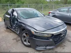 1HGCV1F51JA142734 2018 HONDA ACCORD