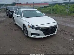 1HGCV1F51JA161140 2018 HONDA ACCORD