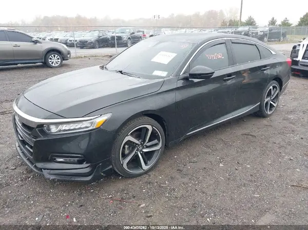 1HGCV1F51KA136465 2019 HONDA ACCORD - Image 2