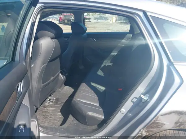 1HGCV1F51NA061139 2022 HONDA ACCORD - Image 8