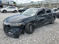 1HGCV1F52JA010551 2018 HONDA ACCORD