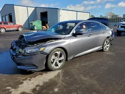 1HGCV1F52JA055828 2018 HONDA ACCORD