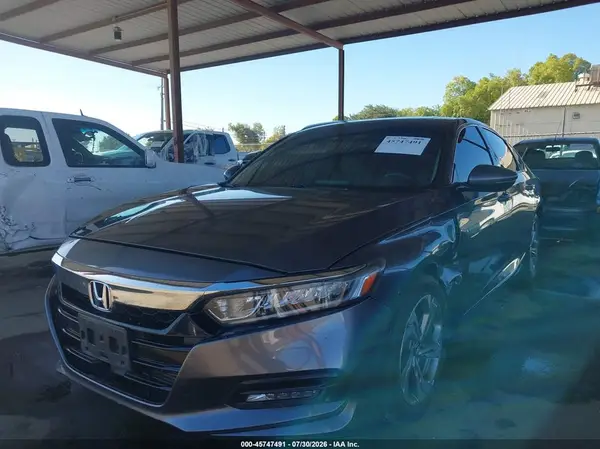 1HGCV1F52JA060396 2018 HONDA ACCORD - Image 2