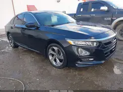 1HGCV1F52JA064724 2018 HONDA ACCORD