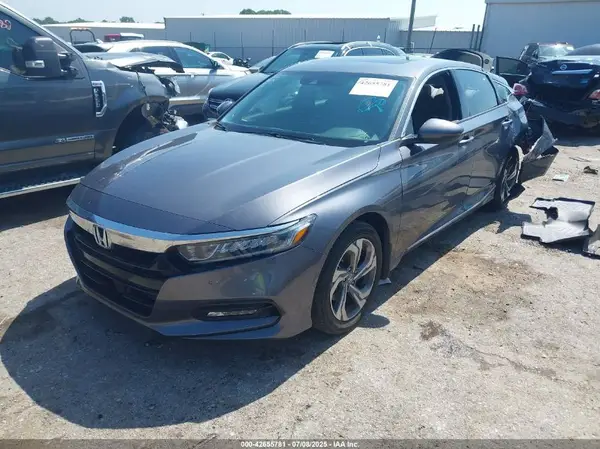 1HGCV1F52JA090742 2018 HONDA ACCORD - Image 2