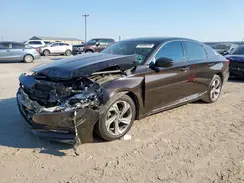 1HGCV1F52JA096556 2018 HONDA ACCORD