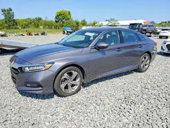 1HGCV1F52JA111721 2018 HONDA ACCORD