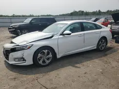 1HGCV1F52JA116319 2018 HONDA ACCORD