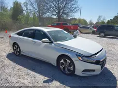 1HGCV1F52JA137025 2018 HONDA ACCORD