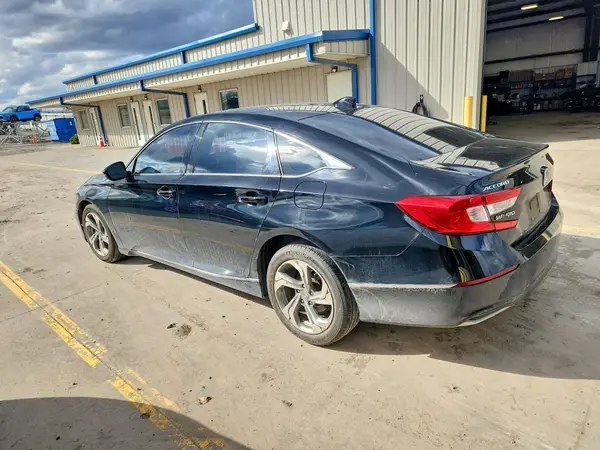 1HGCV1F52JA168937 2018 HONDA ACCORD - Image 2