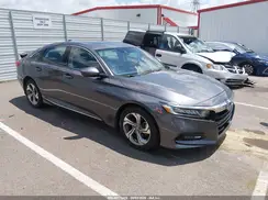 1HGCV1F52JA180585 2018 HONDA ACCORD