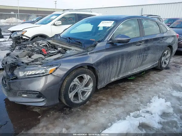 1HGCV1F53JA020005 2018 HONDA ACCORD - Image 2