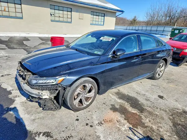 1HGCV1F53JA050878 2018 HONDA ACCORD - Image 1