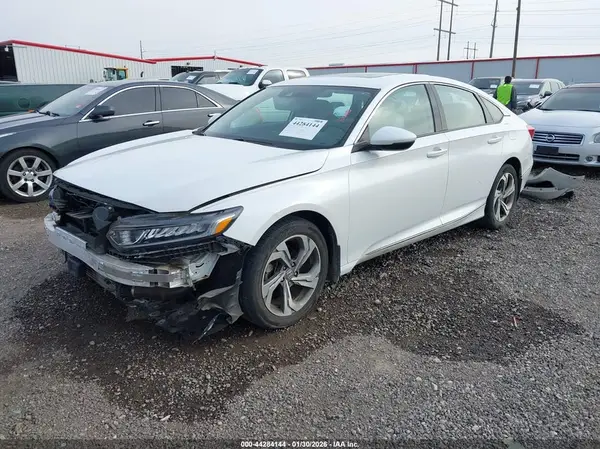 1HGCV1F53JA066109 2018 HONDA ACCORD - Image 2