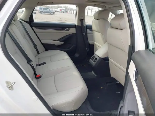 1HGCV1F53JA066109 2018 HONDA ACCORD - Image 8