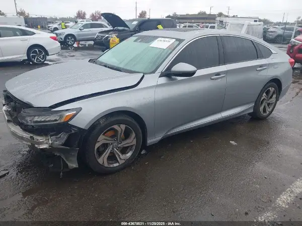 1HGCV1F53JA067826 2018 HONDA ACCORD - Image 2