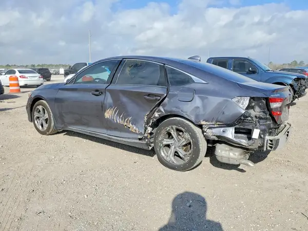 1HGCV1F53JA070550 2018 HONDA ACCORD - Image 2