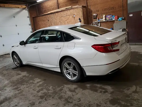 1HGCV1F53JA128365 2018 HONDA ACCORD - Image 2