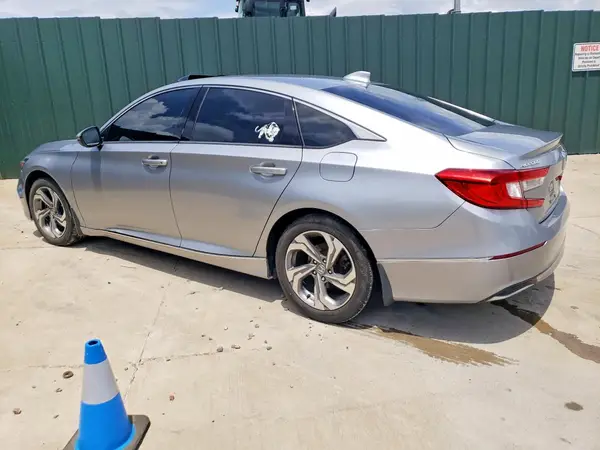 1HGCV1F53JA137518 2018 HONDA ACCORD - Image 2