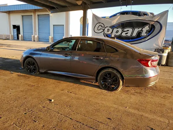 1HGCV1F53JA154934 2018 HONDA ACCORD - Image 2
