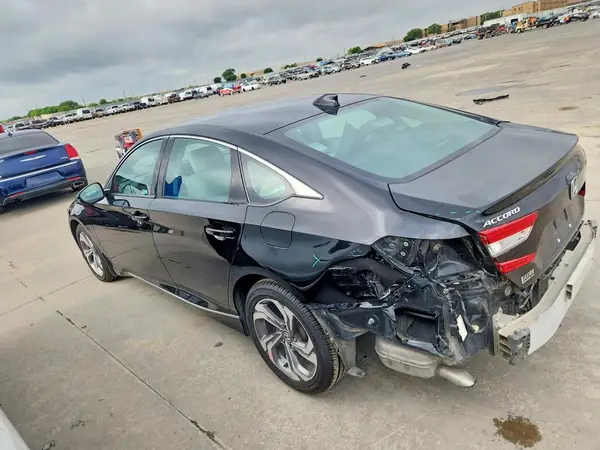 1HGCV1F53JA158207 2018 HONDA ACCORD - Image 2