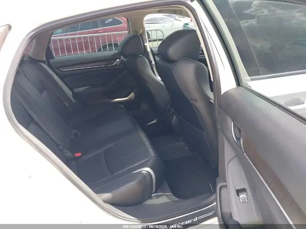 1HGCV1F53JA175542 2018 HONDA ACCORD - Image 8