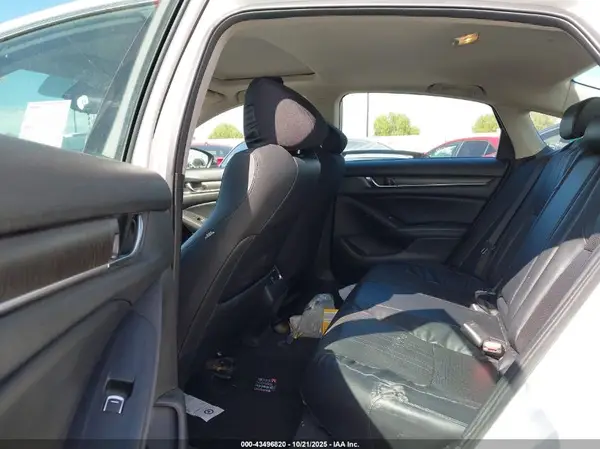1HGCV1F53JA178327 2018 HONDA ACCORD - Image 8