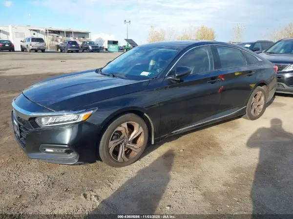 1HGCV1F54JA010597 2018 HONDA ACCORD - Image 2