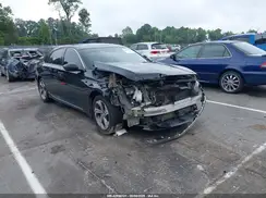 1HGCV1F54JA055409 2018 HONDA ACCORD