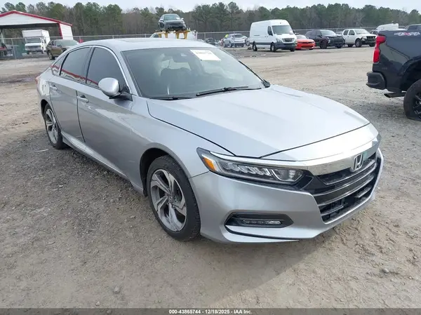 1HGCV1F54JA059878 2018 HONDA ACCORD - Image 1