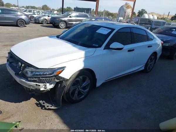 1HGCV1F54JA066149 2018 HONDA ACCORD - Image 2