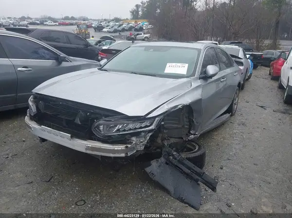 1HGCV1F54JA076034 2018 HONDA ACCORD - Image 2