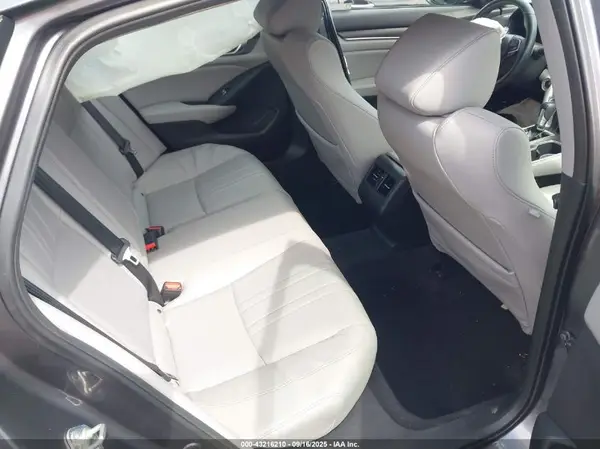 1HGCV1F54JA080519 2018 HONDA ACCORD - Image 8