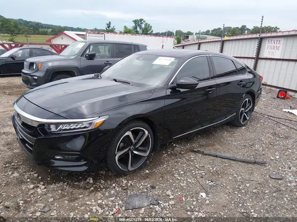 1HGCV1F54JA098387 2018 HONDA ACCORD - Image 2