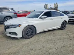 1HGCV1F54JA125569 2018 HONDA ACCORD