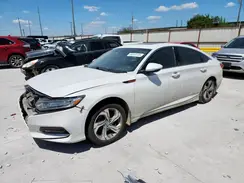 1HGCV1F54JA126673 2018 HONDA ACCORD