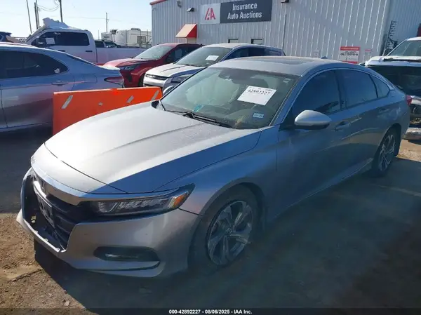 1HGCV1F54JA131856 2018 HONDA ACCORD - Image 2