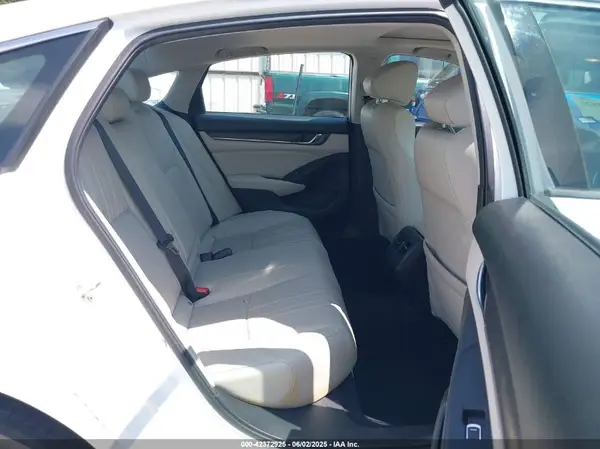 1HGCV1F54JA137012 2018 HONDA ACCORD - Image 8