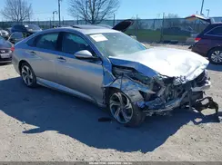 1HGCV1F54JA246084 2018 HONDA ACCORD