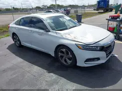 1HGCV1F54LA043215 2020 HONDA ACCORD