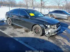 1HGCV1F55JA064698 2018 HONDA ACCORD