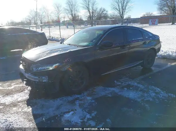 1HGCV1F55JA064698 2018 HONDA ACCORD - Image 2